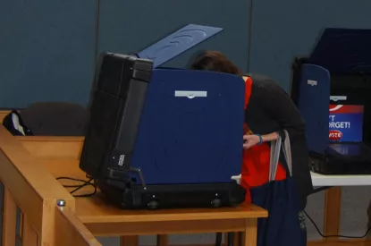 Voter at the Municipal Court